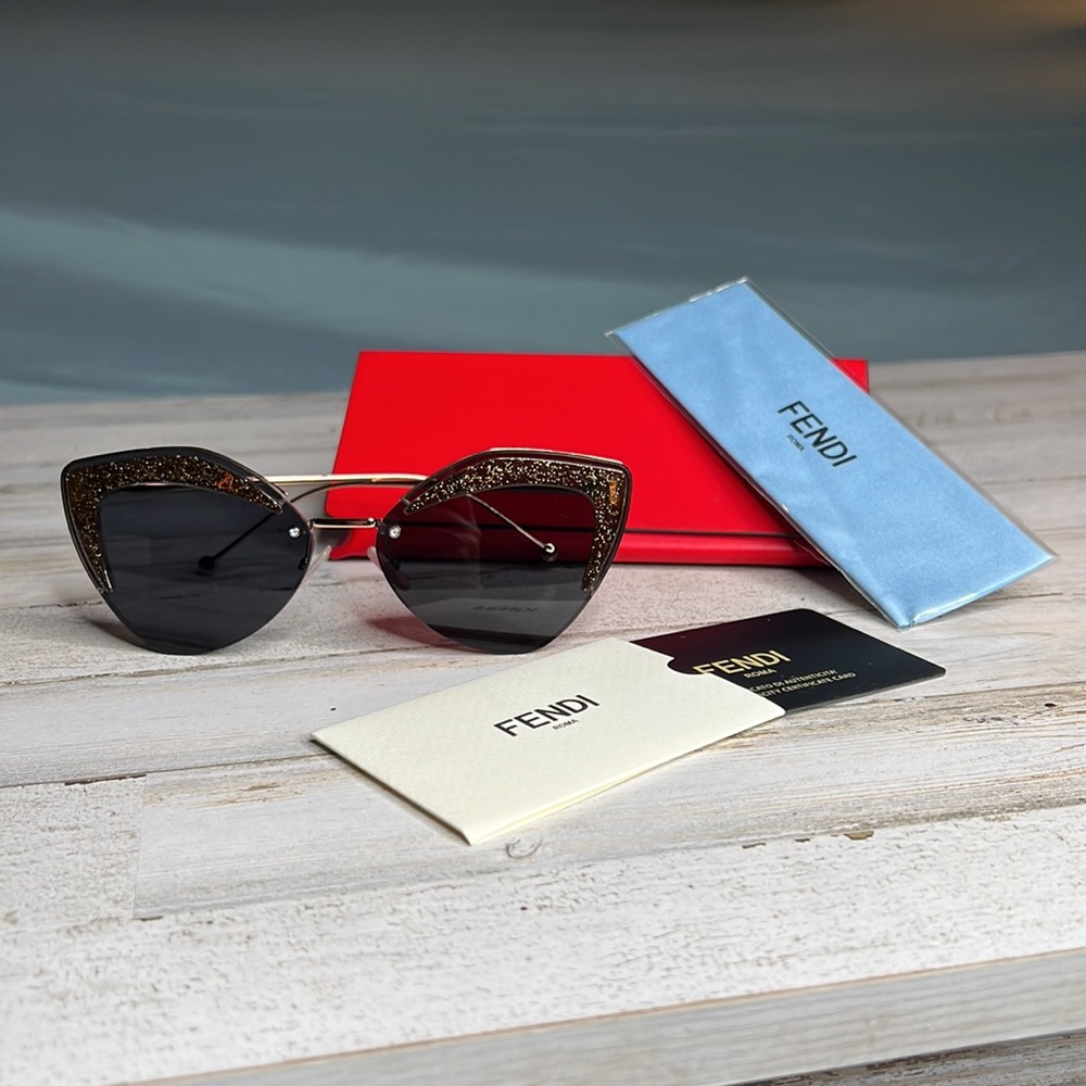 Fendi Cateye Singlasses